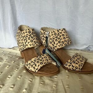 TOMS Majorca Cutout Leopard Print Women's Sandals